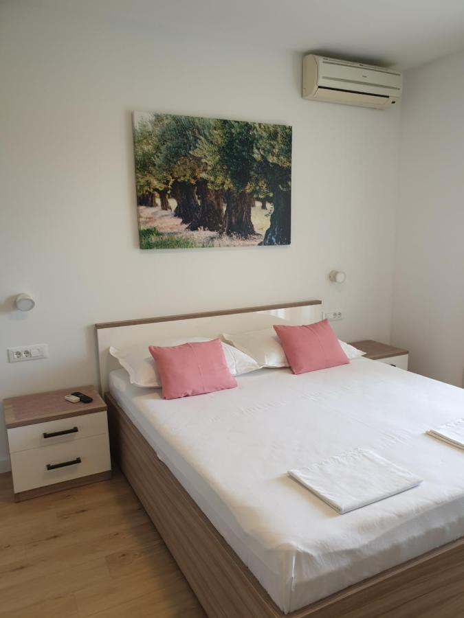 Guesthouse Dominovic ブレラ エクステリア 写真