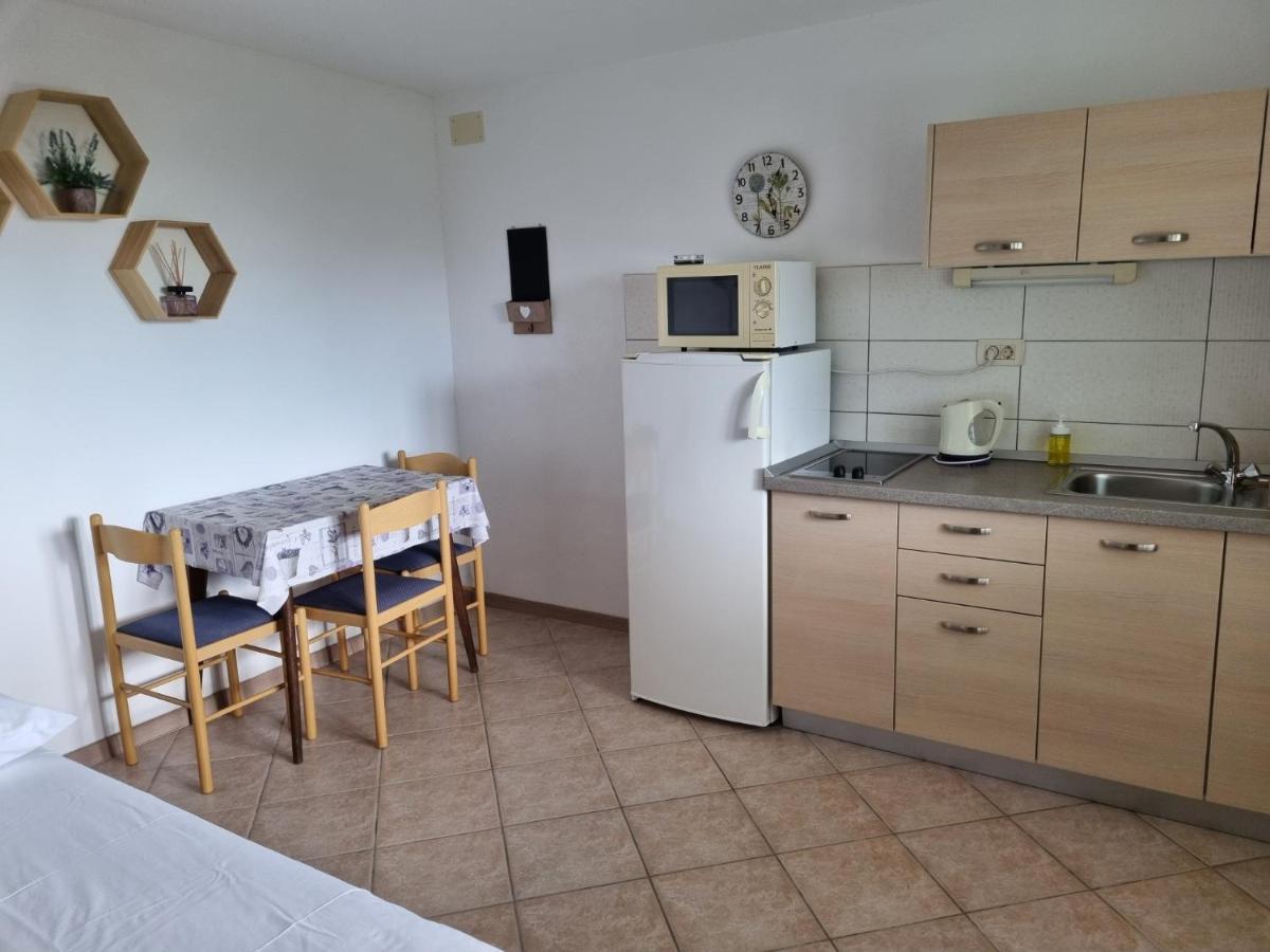 Guesthouse Dominovic ブレラ エクステリア 写真