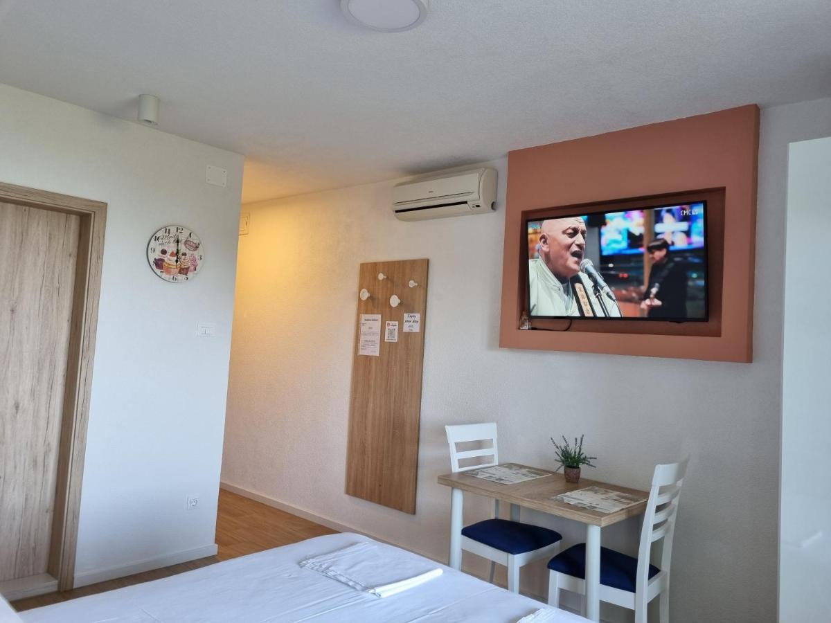 Guesthouse Dominovic ブレラ エクステリア 写真
