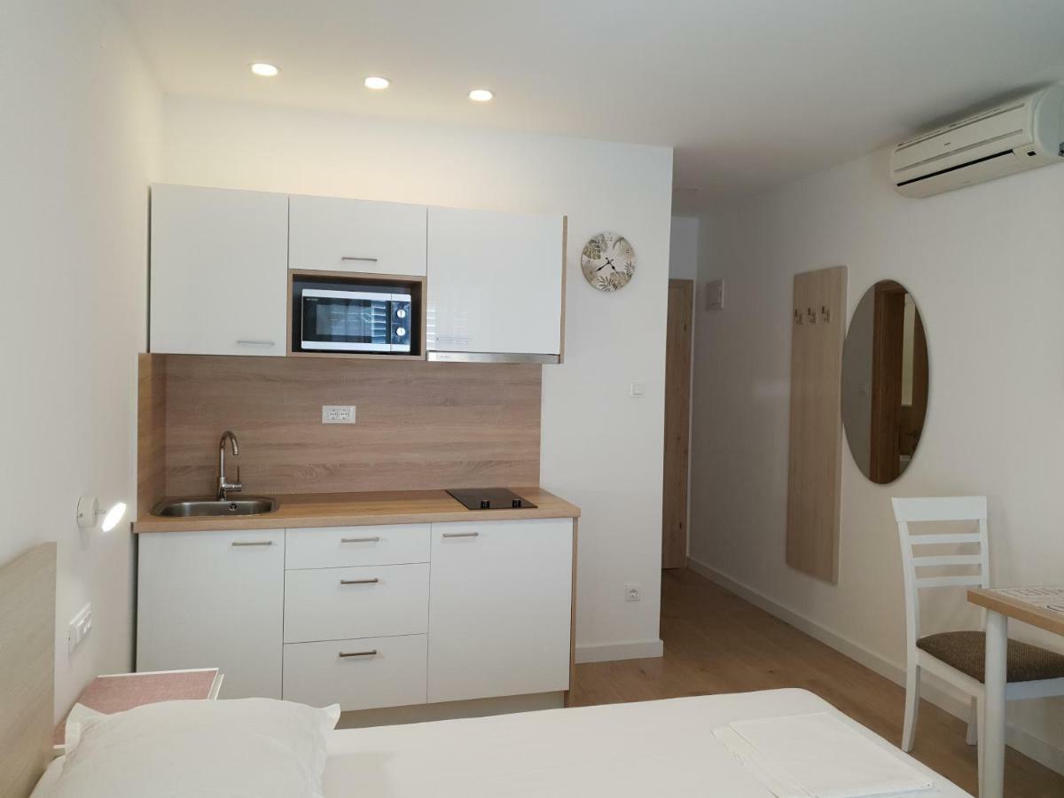 Guesthouse Dominovic ブレラ エクステリア 写真