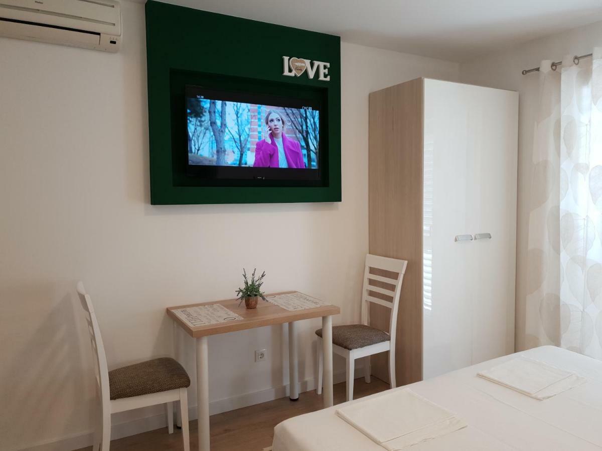 Guesthouse Dominovic ブレラ エクステリア 写真