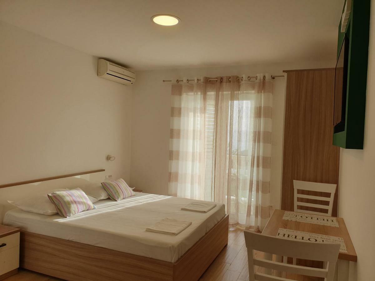Guesthouse Dominovic ブレラ エクステリア 写真